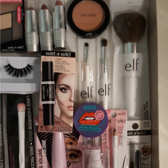 Gift Set - Picture 6 of 7